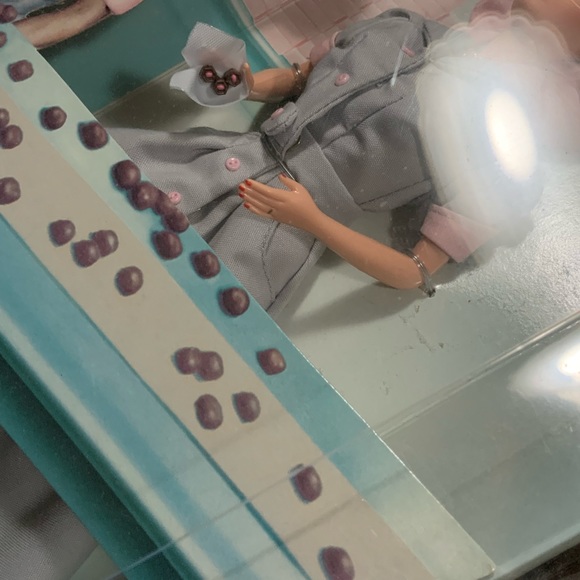 Lucy Barbie Doll Boxed 1998 Job Switching #DX - Picture 3 of 6